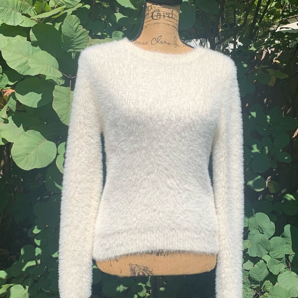 MOLLY BRACKEN 🍀 beige size XS 67% acrylic Furry ladies sweater VVGUC++